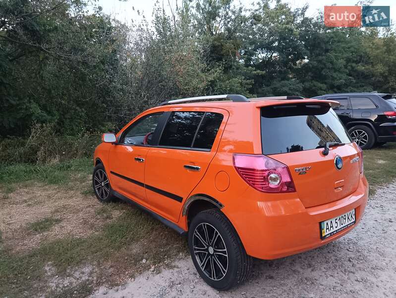 Хэтчбек Geely MK Cross 2014 в Киеве