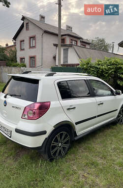 Хэтчбек Geely MK Cross 2013 в 