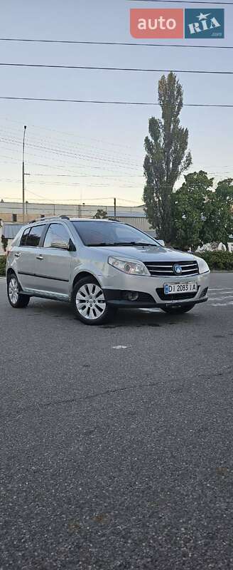 Хэтчбек Geely MK Cross 2013 в Вышгороде