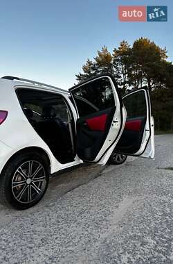 Хетчбек Geely MK Cross 2013 в 