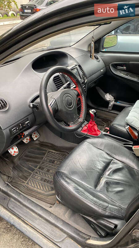 Хетчбек Geely MK Cross 2012 в Димері