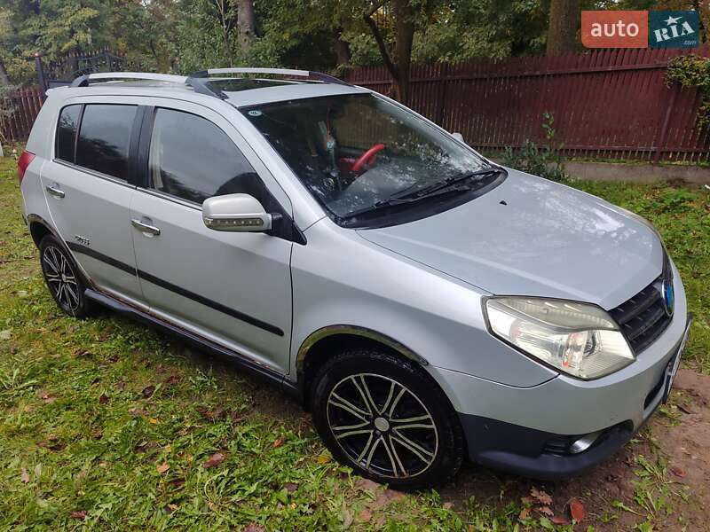 Geely MK Cross 2013