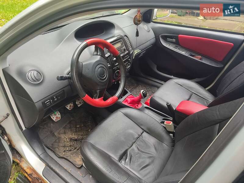 Хетчбек Geely MK Cross 2013 в Львові фото 7 Хетчбек Geely MK Cross 2013 в Львові