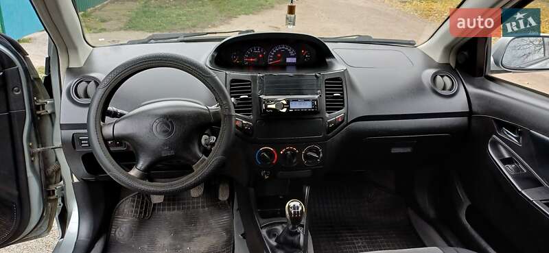 Хэтчбек Geely MK Cross 2011 в Кропивницком