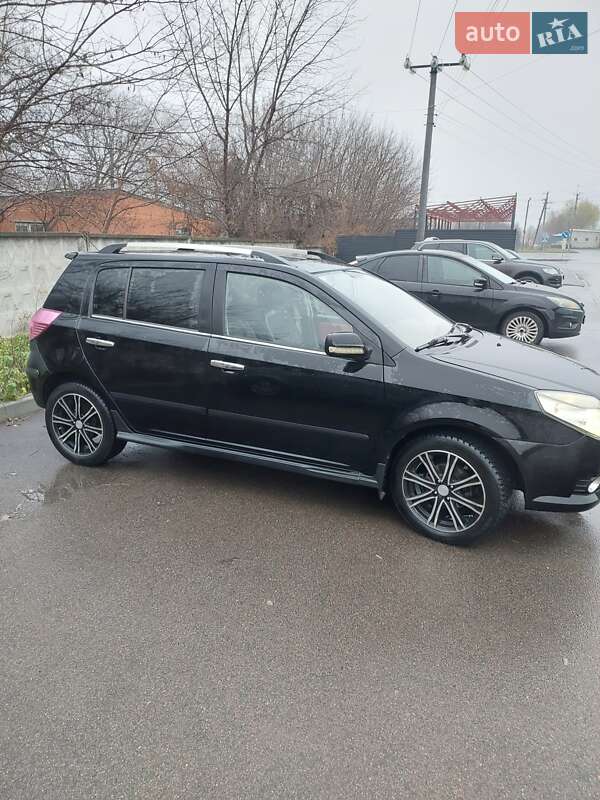Хэтчбек Geely MK Cross 2012 в Борисполе