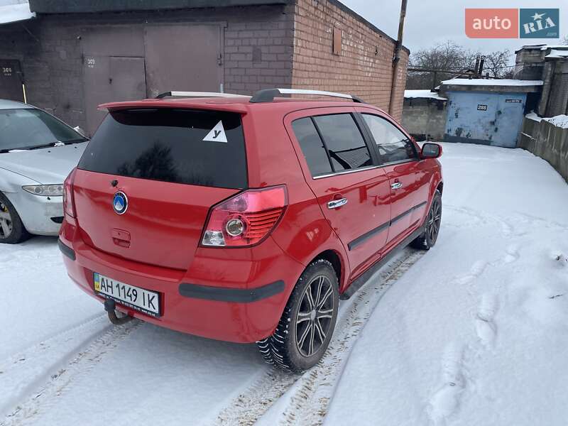 Хетчбек Geely MK Cross 2013 в Дніпрі