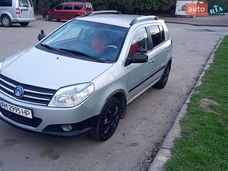 Geely MK Cross 2013