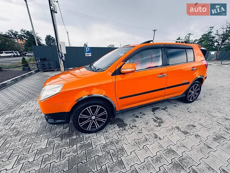Geely MK Cross 2013