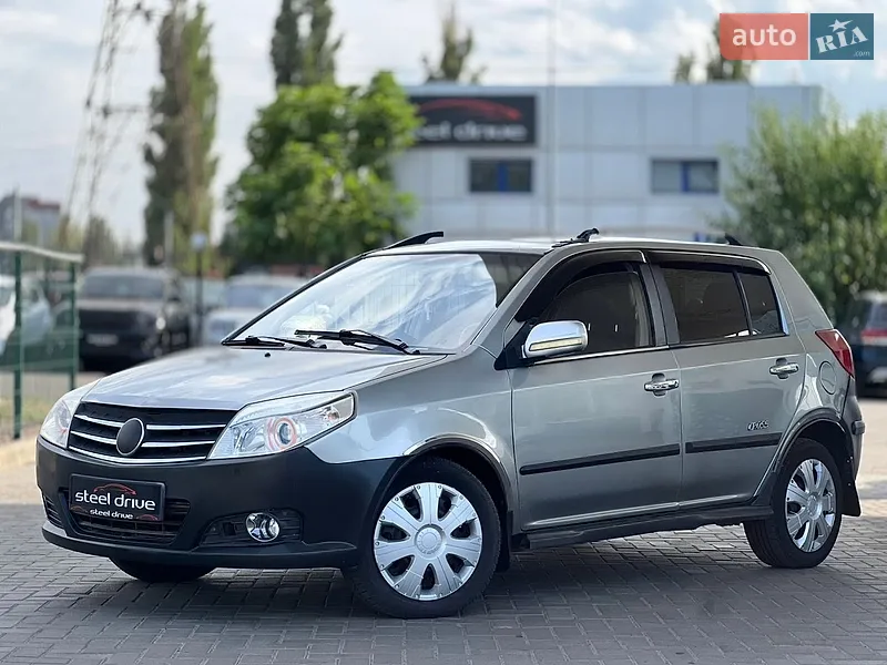 Geely MK Cross 2012