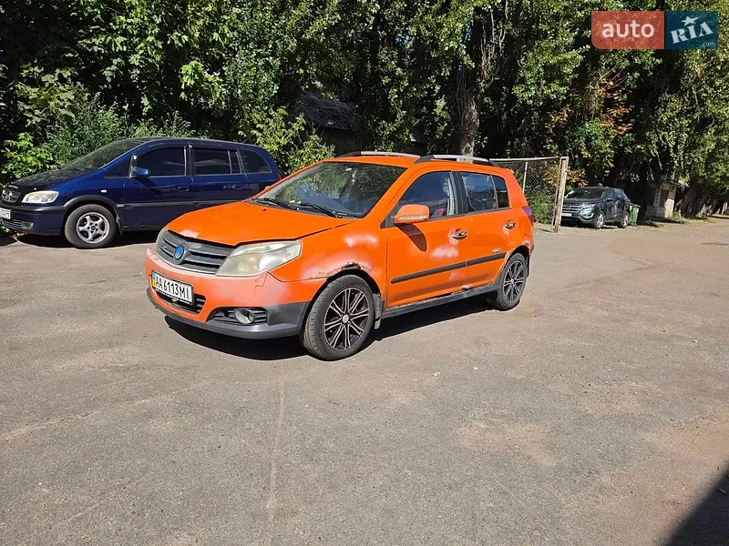 Geely MK Cross 2012