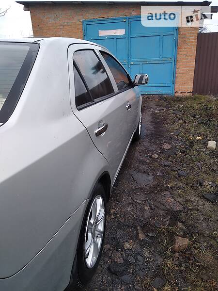 Седан Geely MK 2014 в Пирятині