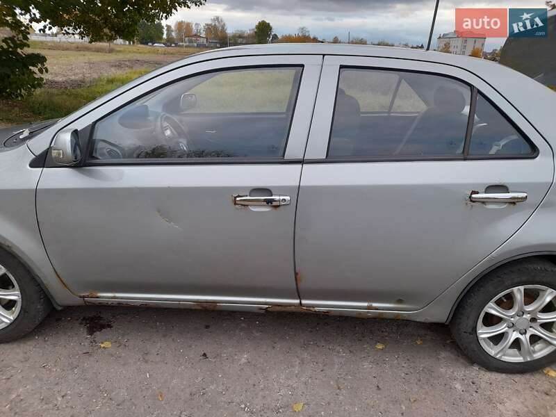 Седан Geely MK 2013 в Чернигове