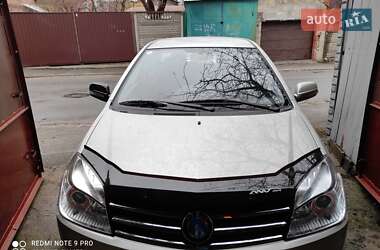 Седан Geely MK 2012 в 