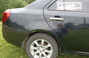Седан Geely MK 2012 в 