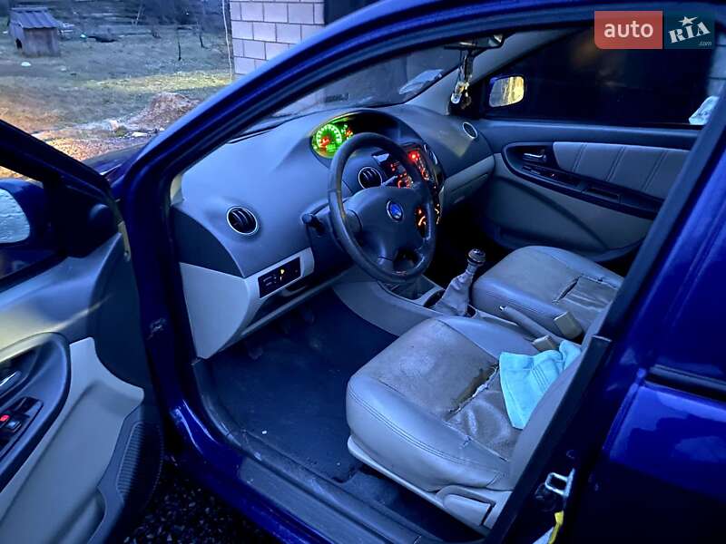 Седан Geely MK 2010 в Вараше