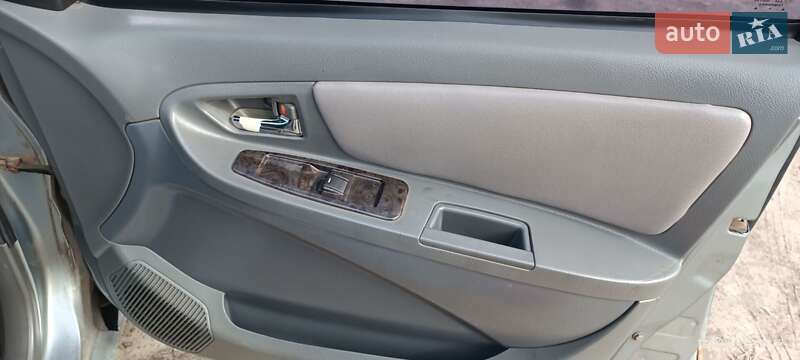 Седан Geely MK 2009 в Вараші