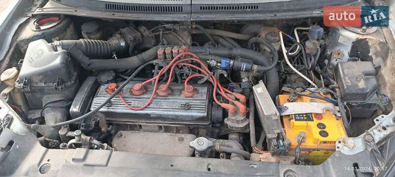 Седан Geely MK 2009 в Вараші