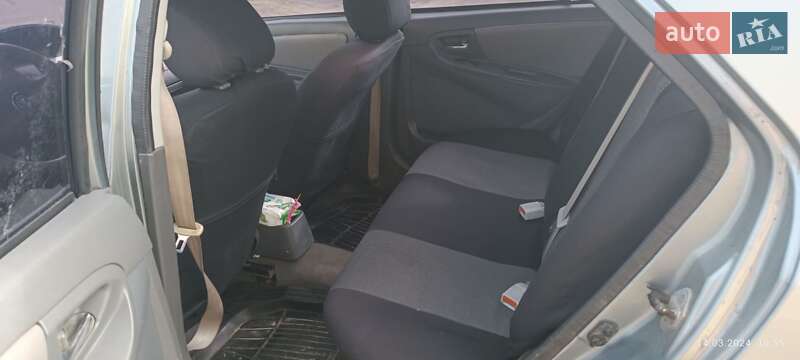 Седан Geely MK 2009 в Вараші