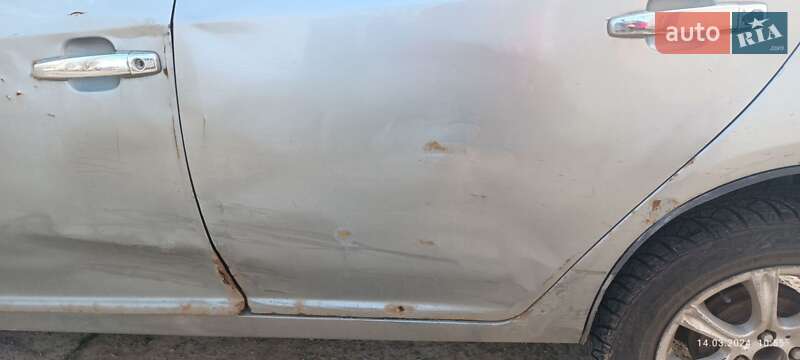 Седан Geely MK 2009 в Вараші