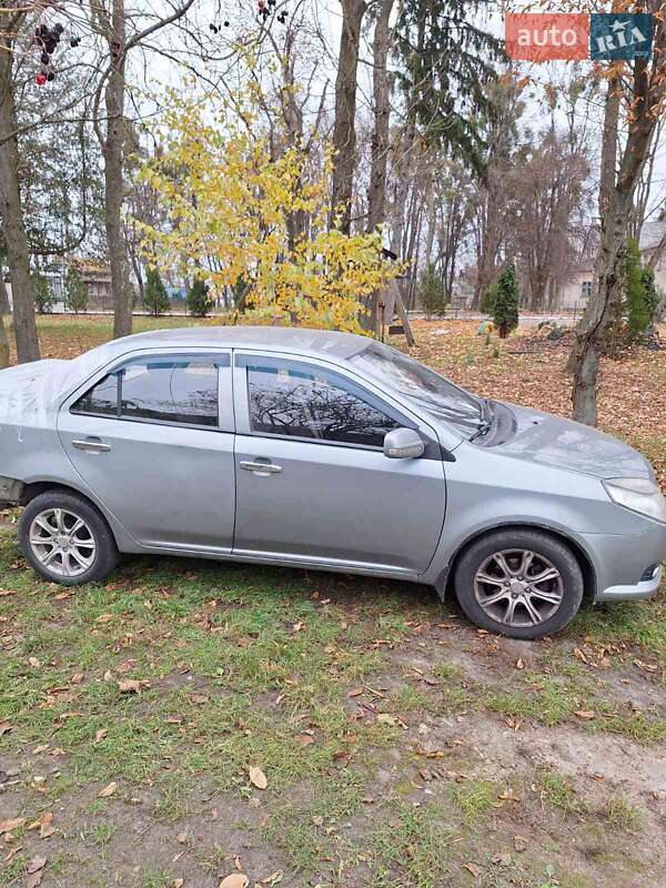 Седан Geely MK 2013 в Львове