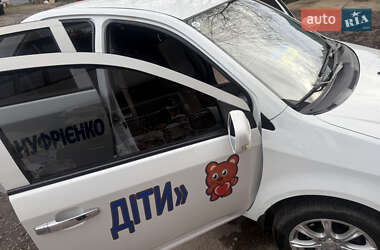 Седан Geely MK 2013 в 