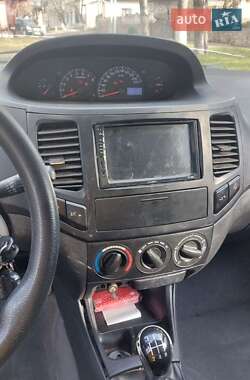 Седан Geely MK 2012 в 