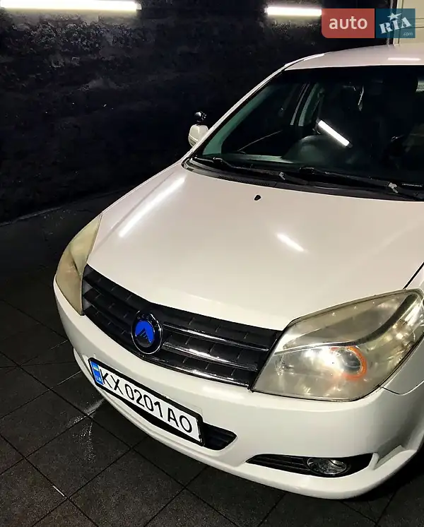 Geely MK 2013