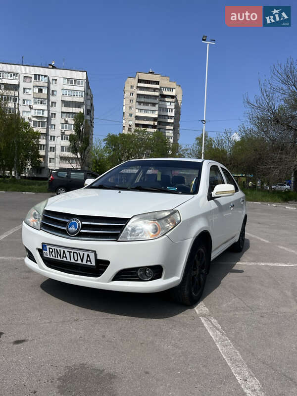 Седан Geely MK 2012 в 