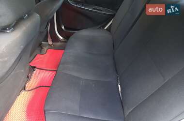 Седан Geely MK 2012 в 