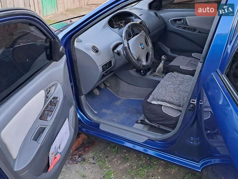 Седан Geely MK 2008 в Дерно
