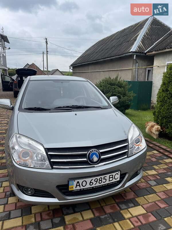 Седан Geely MK 2013 в 
