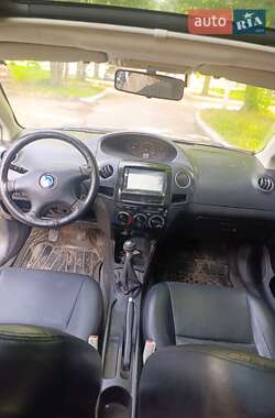 Седан Geely MK 2012 в 
