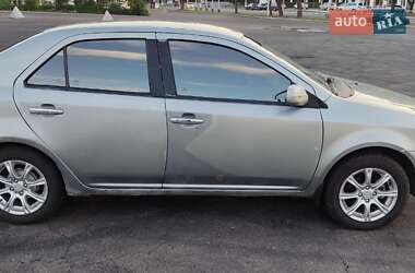 Седан Geely MK 2012 в 