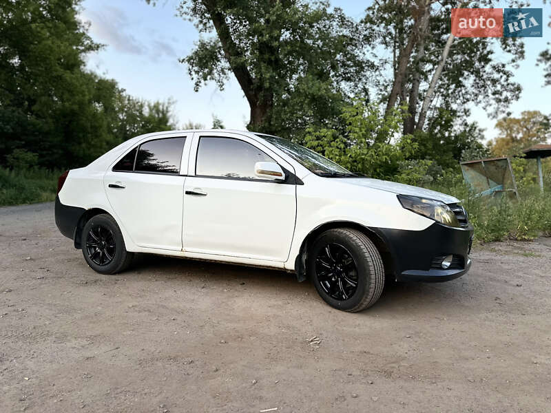 Седан Geely MK 2014 в 