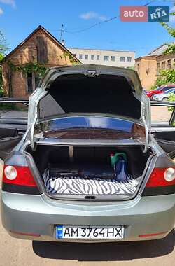 Седан Geely MK 2012 в 