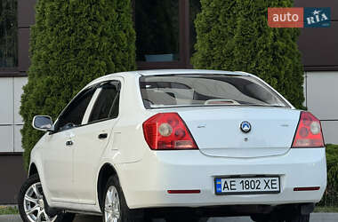 Седан Geely MK 2012 в 