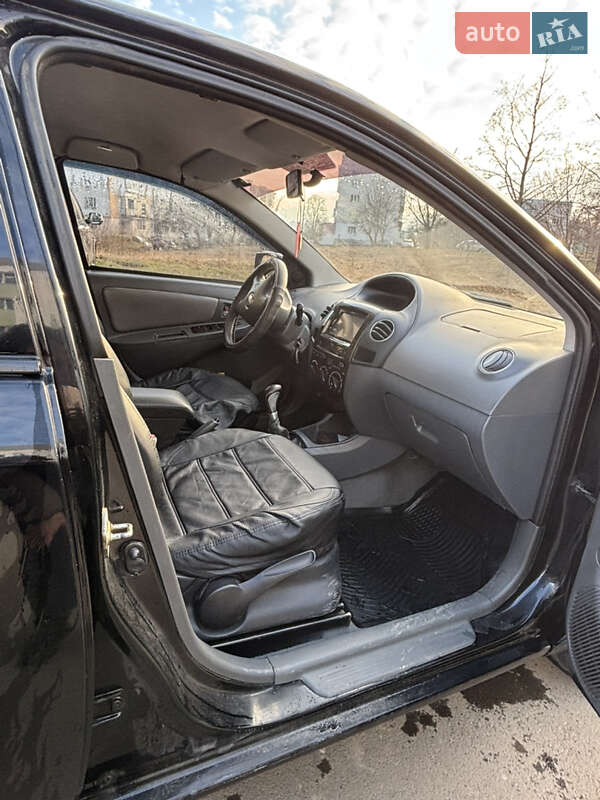 Седан Geely MK 2008 в Стебнику