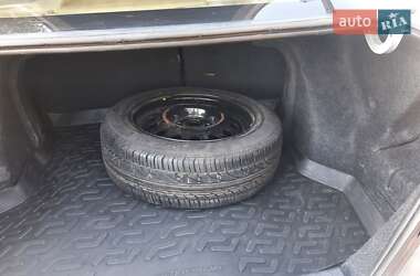 Седан Geely MK 2012 в 