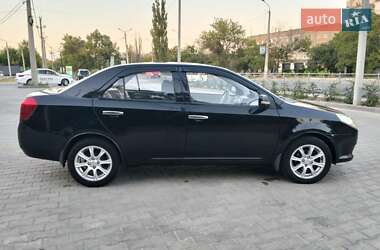 Седан Geely MK 2012 в 