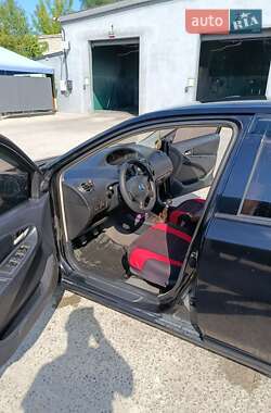 Седан Geely MK 2011 в 