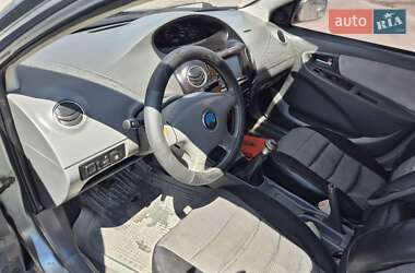 Седан Geely MK 2009 в 