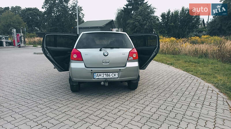 Седан Geely MK 2011 в Стрию