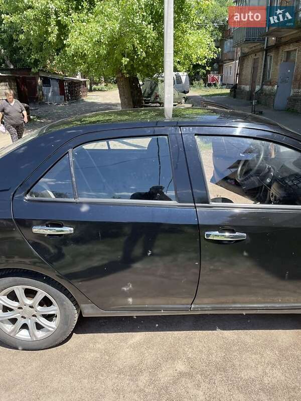 Седан Geely MK 2012 в Новоукраинке