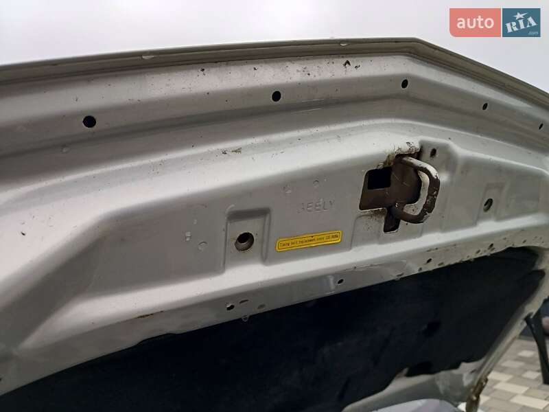 Седан Geely MK 2013 в Глобиному