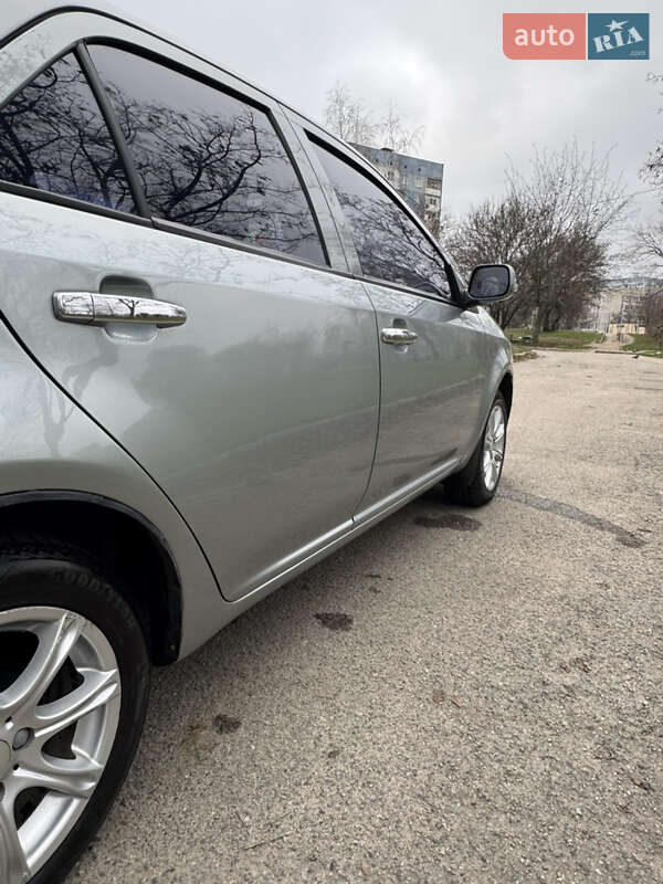 Седан Geely MK 2013 в Запоріжжі