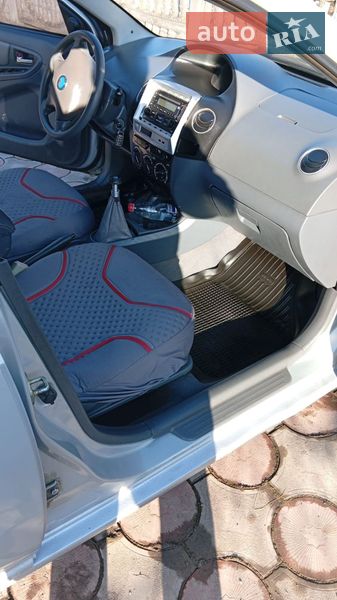 Седан Geely MK 2008 в Кельменцах