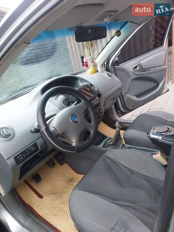 Седан Geely MK 2010 в Черкасах