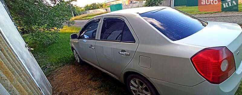 Седан Geely MK 2008 в Иванкове