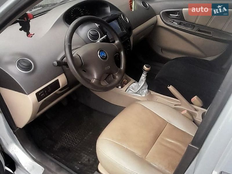 Седан Geely MK 2008 в Львові