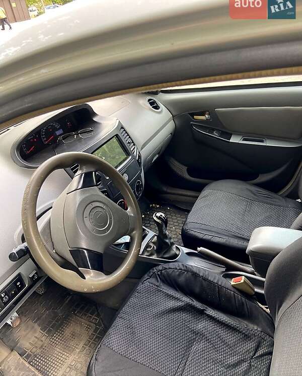 Geely MK 2010